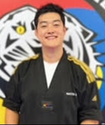 Head Master Sang Lee